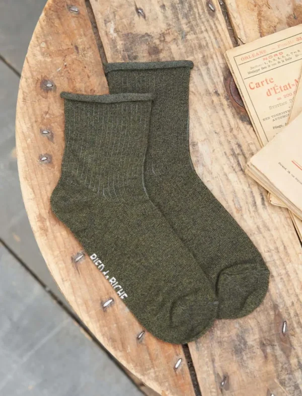 Pied de Biche Chaussettes>Chaussettes Cotelees Kaki