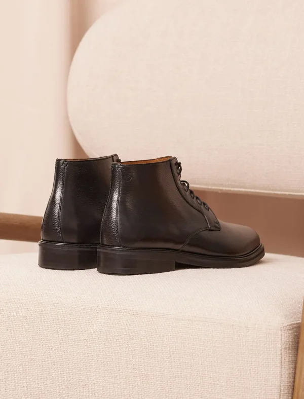 Pied de Biche Boots Et Bottines>Chukka Boots City Noir Grainee