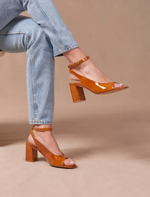 Pied de Biche Sandales>Joanna Cognac Verni